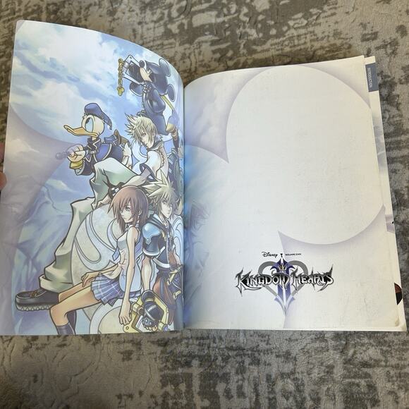 Kingdom Hearts Signature Series Guide with Fold Out PS- 2 2005 Book Bradygames - Picture 7 of 15